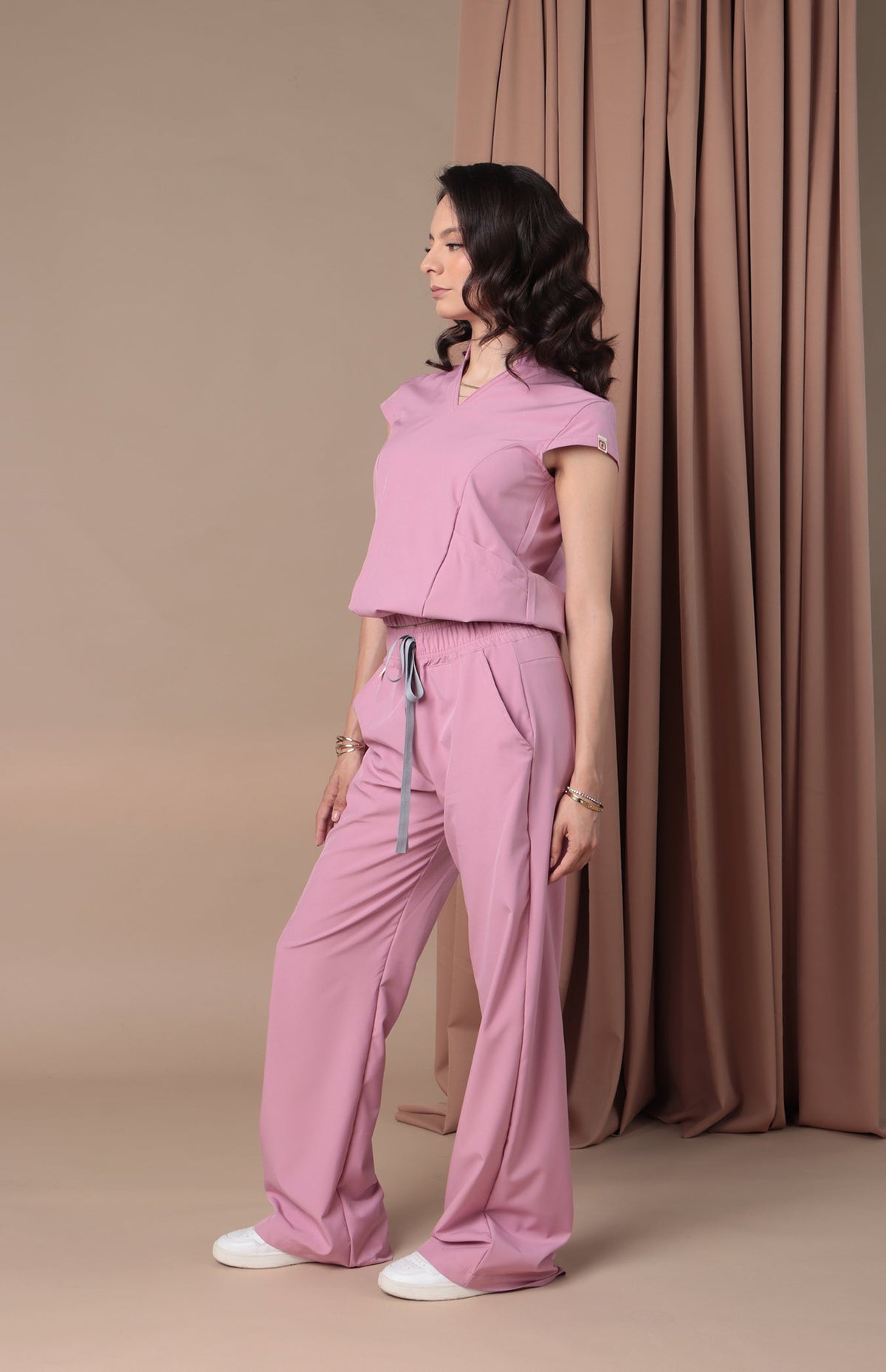 AMATISTA Collection | Women's Scrub Set